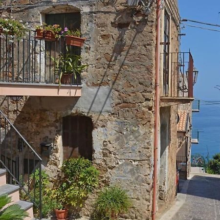 Апартаменты Terrazza Ambrogio Сант-Амброджо Экстерьер фото