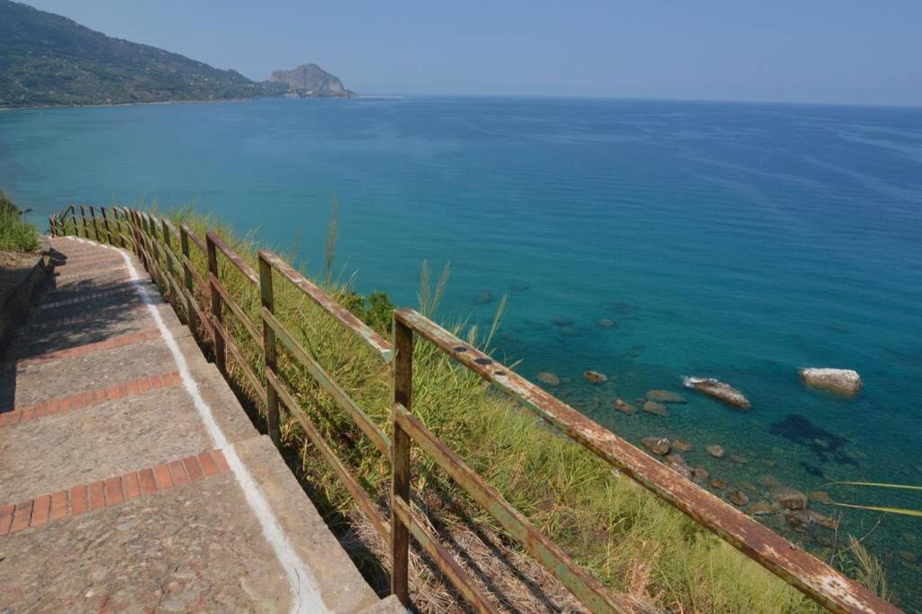 Апартаменты Terrazza Ambrogio Сант-Амброджо Экстерьер фото
